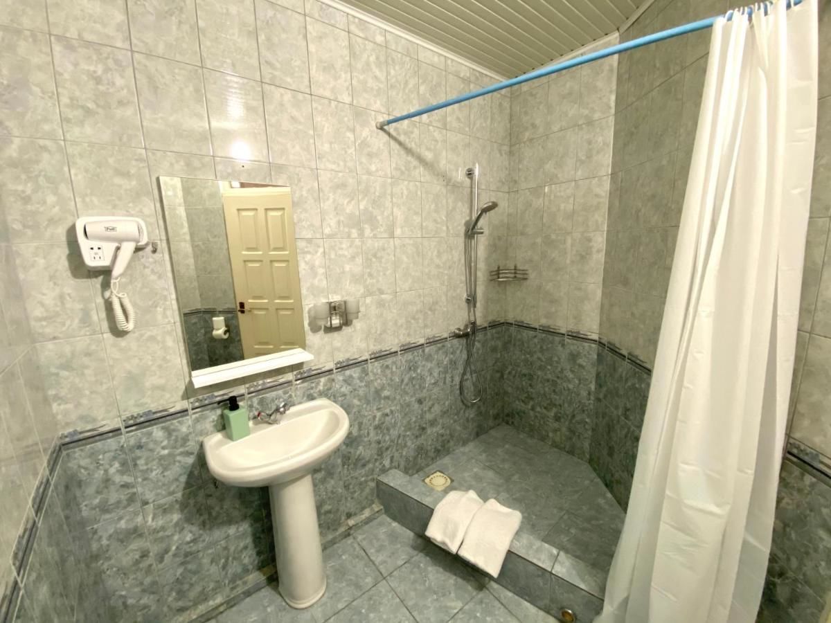 Гостиница Lazur Guest House Сочи-24